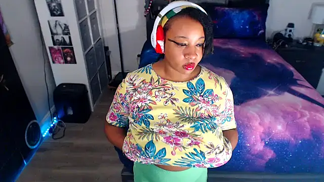 temptressbeauty24 online show from April 2026 09:23:01 PM