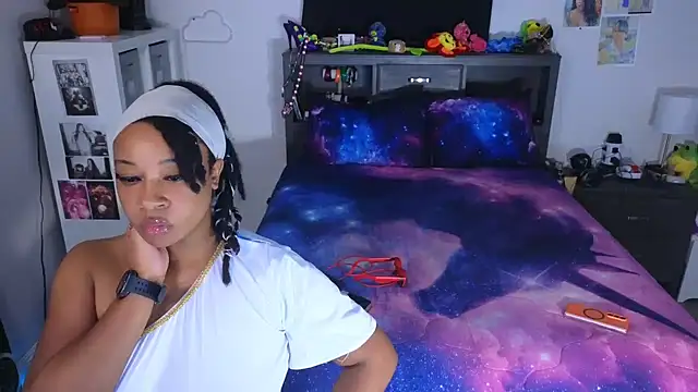 temptressbeauty24 online show from April 2026 10:54:02 PM