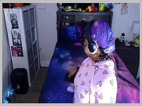 temptressbeauty24 online show from April 2026 10:58:02 PM