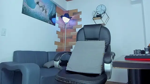 Snapshot of vincen_jose chatting on February 2025 01:02:01 AM vincen jose online show from February 2025 01:02:01 AM