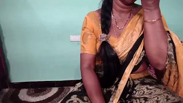 Snapshot of shrutitelugu69 chatting on November 2025 01:33:02 PM shrutitelugu69 online show from November 2025 01:33:02 PM