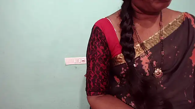 Snapshot of shrutitelugu69 chatting on February 2026 02:00:02 PM shrutitelugu69 online show from February 2026 02:00:02 PM