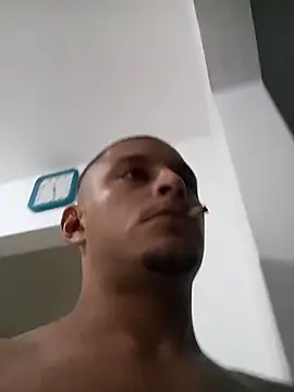 emrehliug12 online show from March 2026 02:26:01 AM