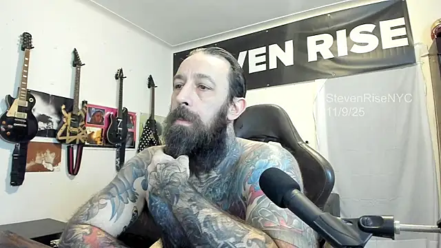Snapshot of StevenRiseNYC chatting on November 2025 02:50:01 PM StevenRiseNYC online show from November 2025 02:50:01 PM