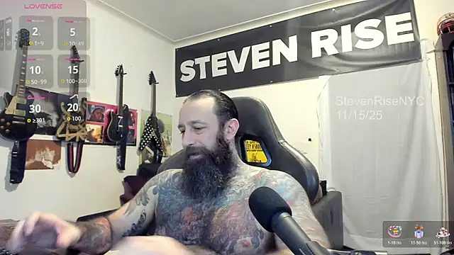 Snapshot of StevenRiseNYC chatting on November 2025 04:18:02 AM StevenRiseNYC online show from November 2025 04:18:02 AM