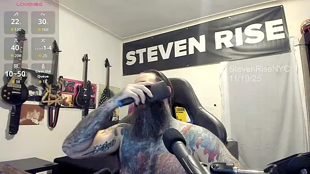 Snapshot of StevenRiseNYC chatting on November 2025 01:33:02 PM StevenRiseNYC online show from November 2025 01:33:02 PM