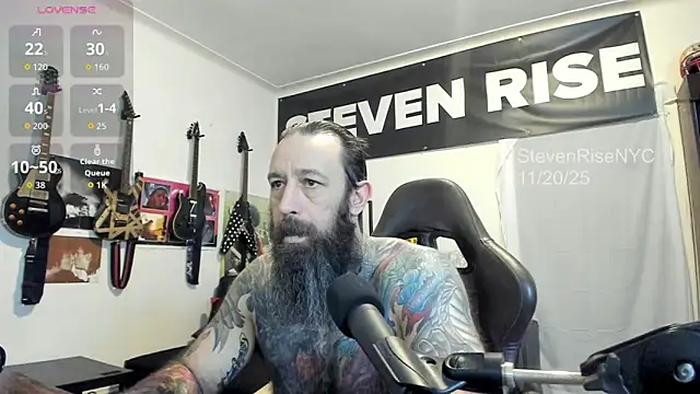 Snapshot of StevenRiseNYC chatting on November 2025 01:55:01 PM StevenRiseNYC online show from November 2025 01:55:01 PM