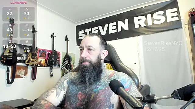 Snapshot of StevenRiseNYC chatting on December 2025 12:33:02 PM StevenRiseNYC online show from December 2025 12:33:02 PM