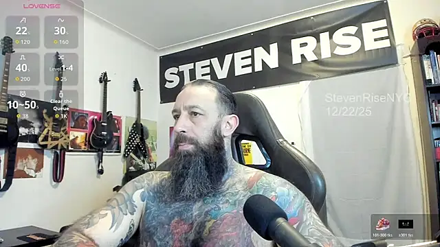 Snapshot of StevenRiseNYC chatting on December 2025 01:52:02 PM StevenRiseNYC online show from December 2025 01:52:02 PM