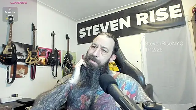 Snapshot of StevenRiseNYC chatting on January 2026 12:10:02 PM StevenRiseNYC online show from January 2026 12:10:02 PM