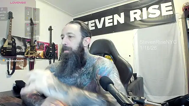 Snapshot of StevenRiseNYC chatting on January 2026 05:17:01 PM StevenRiseNYC online show from January 2026 05:17:01 PM