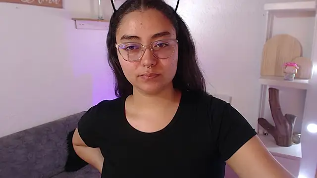 Snapshot of _Kim__M chatting on November 2025 03:16:02 PM Kim M online show from November 2025 03:16:02 PM