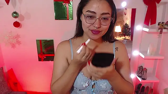 Snapshot of _Kim__M chatting on December 2025 01:09:01 PM Kim M online show from December 2025 01:09:01 PM