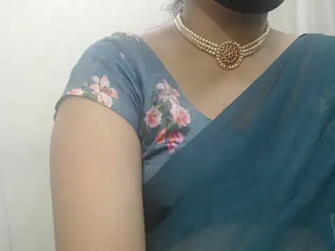 Lovely Siri 23 online show from June 2026 12:24:01 AM
