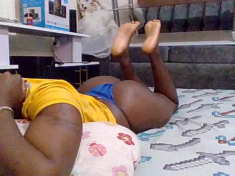 sweet-fancy online show from September 2025 03:33:01 PM