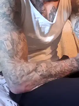 Snapshot of PIercingBoy38 chatting on February 2025 01:43:02 PM PIercingBoy38 online show from February 2025 01:43:02 PM