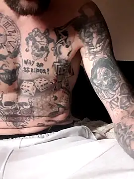 Snapshot of PIercingBoy38 chatting on February 2025 02:10:01 PM PIercingBoy38 online show from February 2025 02:10:01 PM