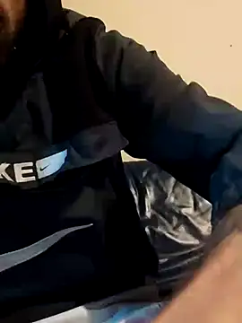 Snapshot of PIercingBoy38 chatting on October 2025 04:27:01 PM PIercingBoy38 online show from October 2025 04:27:01 PM