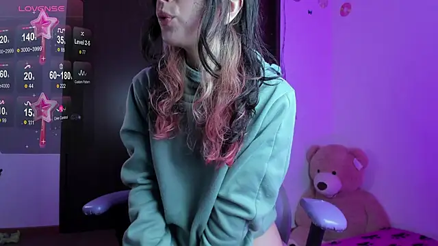 Snapshot of eileen_pinkman chatting on March 2025 03:48:01 AM eileen pinkman online show from March 2025 03:48:01 AM