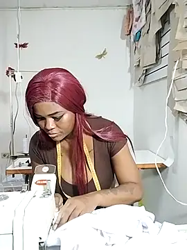 Snapshot of Alissamore3 chatting on February 2025 10:48:01 AM Alissamore3 online show from February 2025 10:48:01 AM