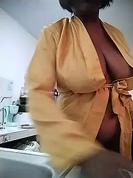 Alissamore3 online show from May 2026 12:58:01 PM