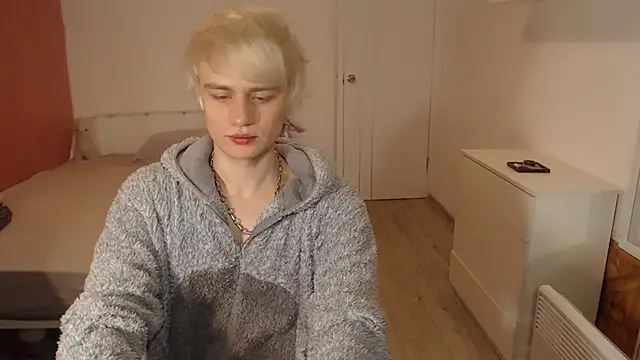 Snapshot of Oliver_sweet_ chatting on December 2025 01:14:01 AM Oliver sweet online show from December 2025 01:14:01 AM