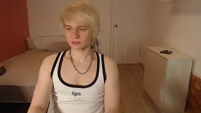 Snapshot of Oliver_sweet_ chatting on February 2026 12:14:02 AM Oliver sweet online show from February 2026 12:14:02 AM