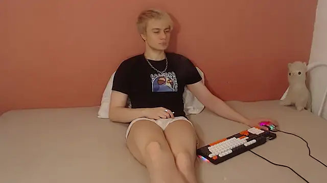 Oliver sweet  online show from April 2026 01:03:01 AM