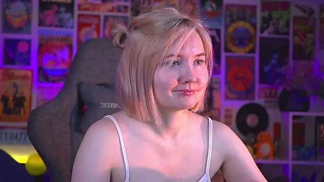 ReiYosimoto online show from December 2024 11:33:01 AM