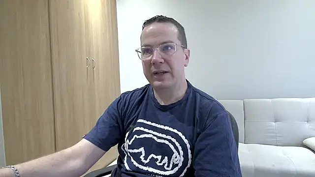 Snapshot of BrettJ81 chatting on November 2025 02:32:01 PM BrettJ81 online show from November 2025 02:32:01 PM