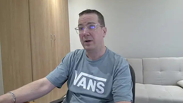 Snapshot of BrettJ81 chatting on November 2025 02:17:02 PM BrettJ81 online show from November 2025 02:17:02 PM