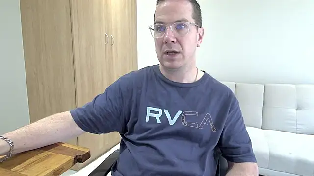 Snapshot of BrettJ81 chatting on November 2025 09:12:02 AM BrettJ81 online show from November 2025 09:12:02 AM