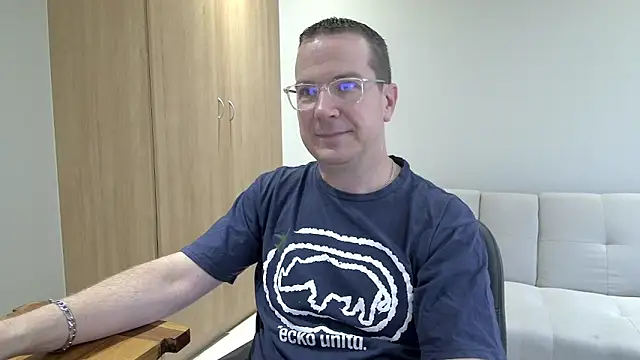 Snapshot of BrettJ81 chatting on February 2026 02:44:01 PM BrettJ81 online show from February 2026 02:44:01 PM