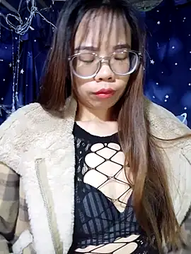   Mai-love19   online show from December 2025 10:38:02 PM