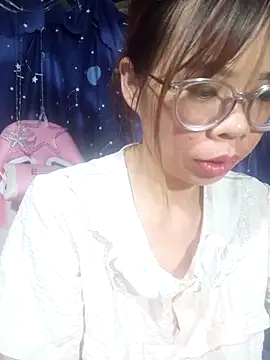   Mai-love19   online show from July 2026 01:15:01 PM
