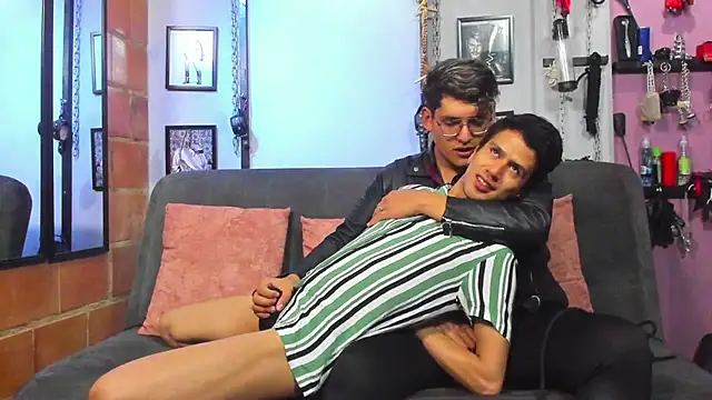 dom2travelersss online show from March 2025 01:40:01 PM