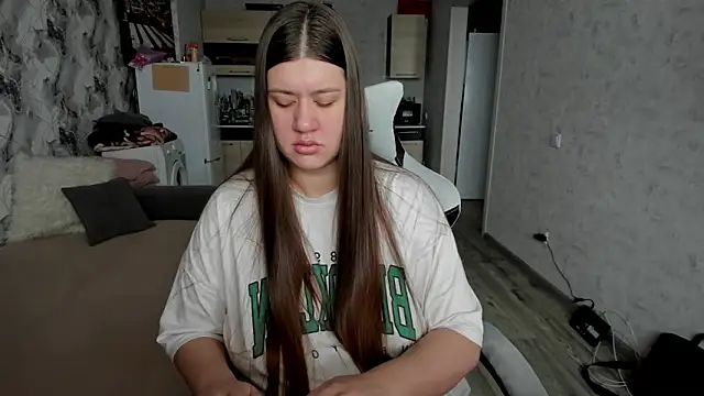 Lis Kollen online show from November 2025 04:22:02 AM