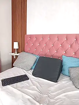 gisellsaenz online show from April 2026 09:08:02 PM