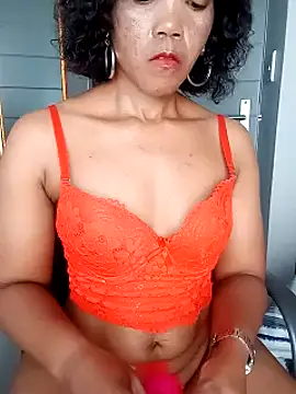 Snapshot of BabySweetDee chatting on January 2025 08:21:01 AM BabySweetDee online show from January 2025 08:21:01 AM