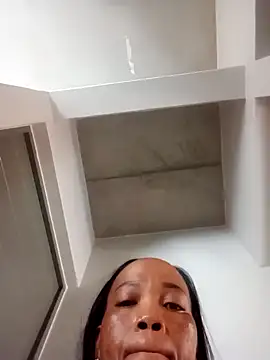 Snapshot of BabySweetDee chatting on February 2025 08:02:02 AM BabySweetDee online show from February 2025 08:02:02 AM