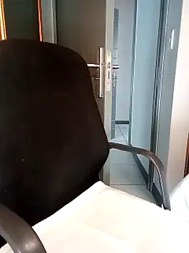 Snapshot of BabySweetDee chatting on February 2025 07:27:01 AM BabySweetDee online show from February 2025 07:27:01 AM