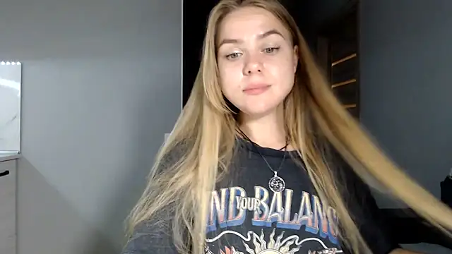 Snapshot of Sunbeam_ chatting on June 2026 09:39:02 PM Sunbeam online show from June 2026 09:39:02 PM