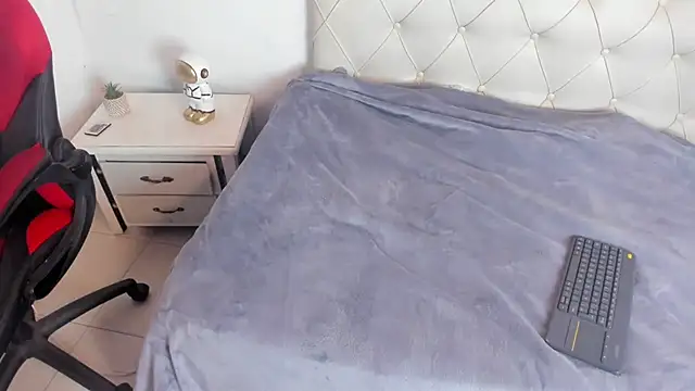 oliver price1 online show from April 2026 01:53:02 PM