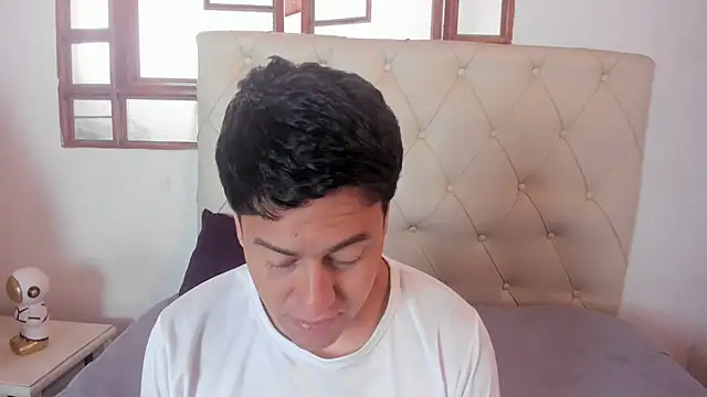 Snapshot of oliver_price1 chatting on April 2026 01:45:01 PM oliver price1 online show from April 2026 01:45:01 PM