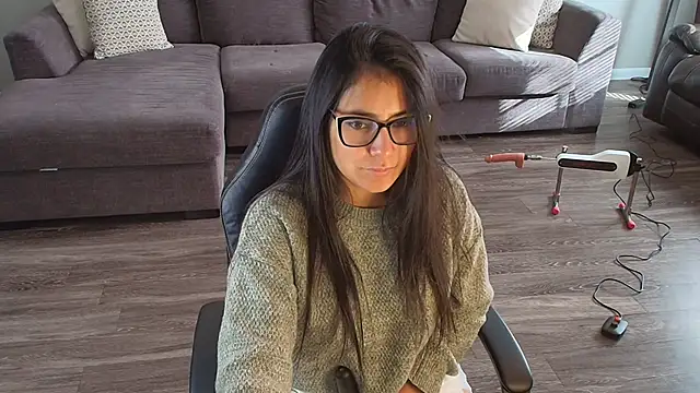 Abril latex02 online show from January 2025 09:03:01 PM