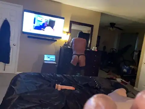 Snapshot of Iceicebaby513 chatting on February 2026 12:57:01 PM Iceicebaby513 online show from February 2026 12:57:01 PM