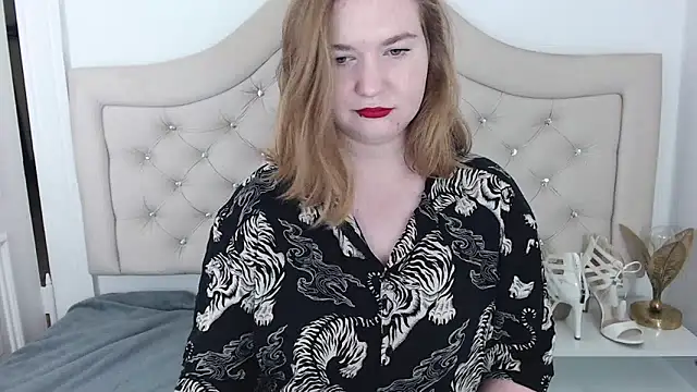 LaraDream online show from December 2024 08:36:02 PM