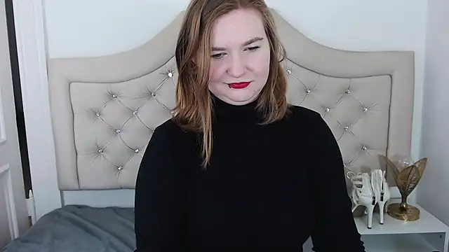 LaraDream online show from December 2024 08:37:01 PM