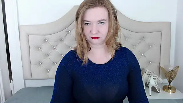 LaraDream online show from December 2024 08:12:02 PM