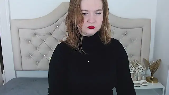 LaraDream online show from January 2025 07:42:02 PM